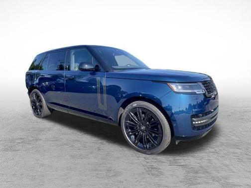 2025 Land Rover Range Rover P400 SE 7 Seat