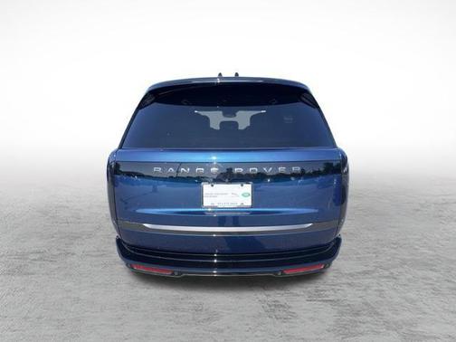2025 Land Rover Range Rover P400 SE 7 Seat