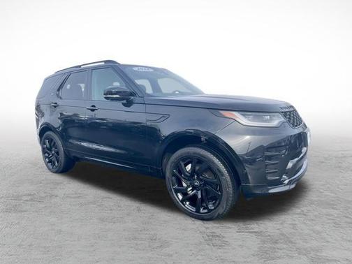 2024 Land Rover Discovery P300 Dynamic SE