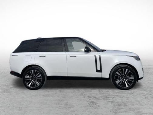 2023 Land Rover Range Rover P400 SE