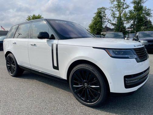 2023 Land Rover Range Rover P530 SE
