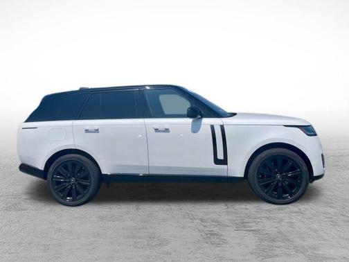 2023 Land Rover Range Rover P530 SE
