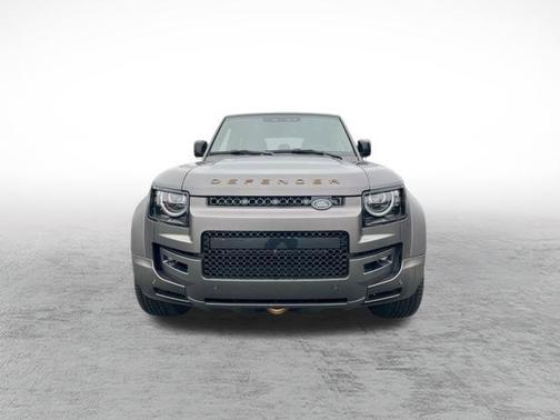 2026 Land Rover Defender P635 OCTA