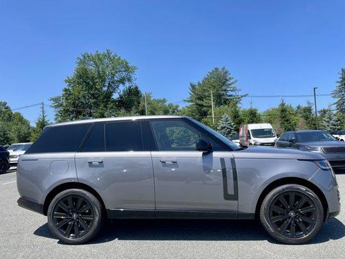2025 Land Rover Range Rover P400 SE