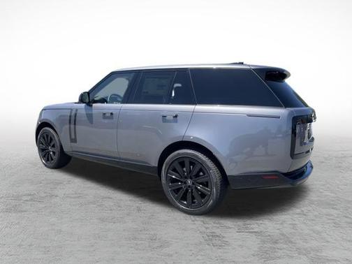 2025 Land Rover Range Rover P400 SE