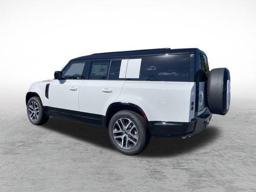 2025 Land Rover Defender 130 P400 X-Dynamic SE