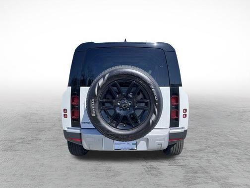 2025 Land Rover Defender 110 P400 S