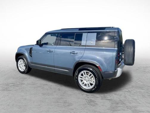 2024 Land Rover Defender 110 P300