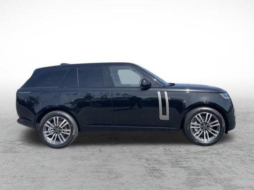 2025 Land Rover Range Rover P530 SE