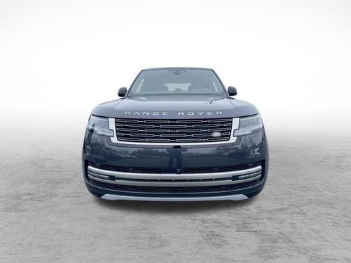 2026 Land Rover Range Rover P530 SE