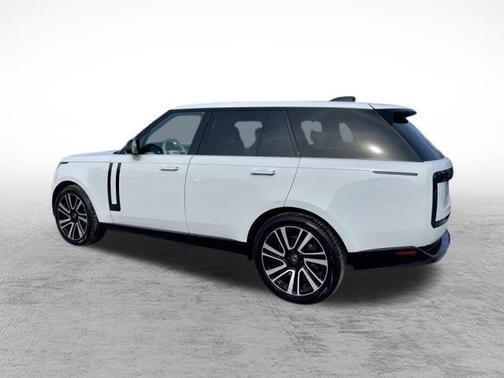 2023 Land Rover Range Rover P530 SE