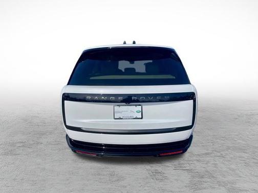 2026 Land Rover Range Rover P400 SE