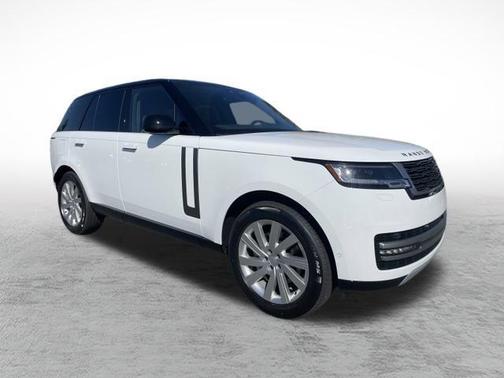 2025 Land Rover Range Rover P400 SE