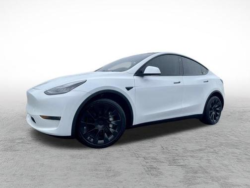 2022 Tesla Model Y Long Range Dual Motor All-Wheel Drive