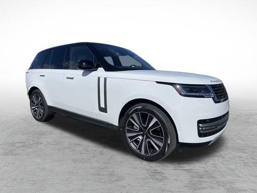 2025 Land Rover Range Rover P550e SE
