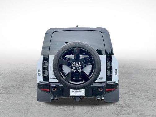 2023 Land Rover Defender 110 V8