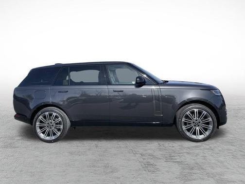 2025 Land Rover Range Rover P530 SE 7 Seat
