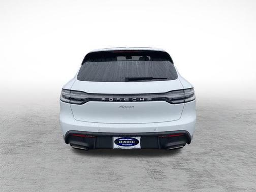 2022 Porsche Macan Base