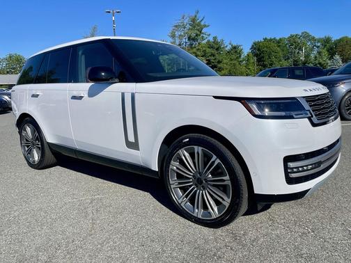Ostuni Pearl White Premium Metallic 2026 Land Rover Range Rover P530 Autobiography