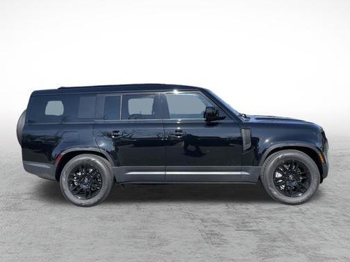 2025 Land Rover Defender 130 P300 S