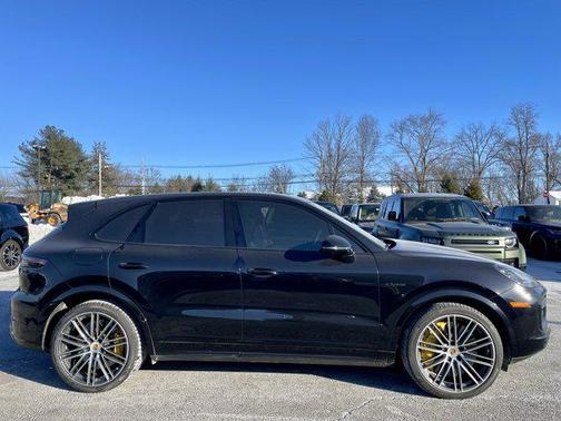 2021 Porsche Cayenne Cayenne Turbo S E-Hybrid