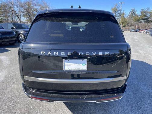2025 Land Rover Range Rover P530 SE 7 Seat