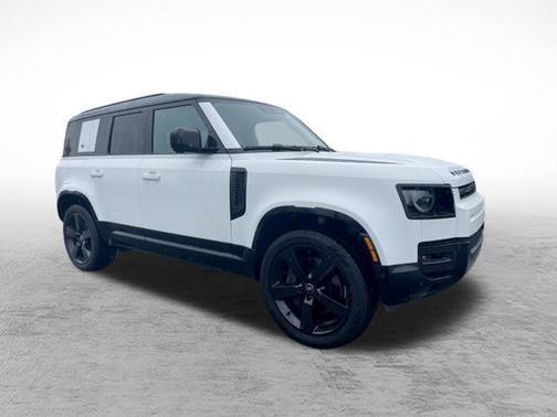 2024 Land Rover Defender 110 P400 X-Dynamic SE