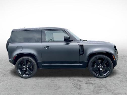 2023 Land Rover Defender 90 Carpathian Edition