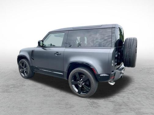 2023 Land Rover Defender 90 Carpathian Edition