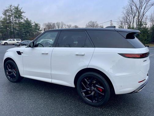 2023 Land Rover Range Rover Sport SE