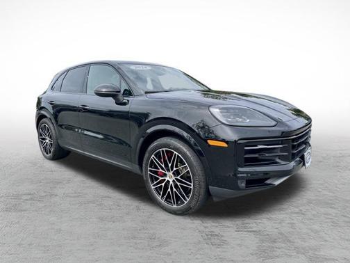 2024 Porsche Cayenne S