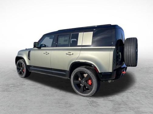 2025 Land Rover Defender 110 P400 X