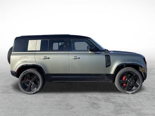 2025 Land Rover Defender 110 P400 X