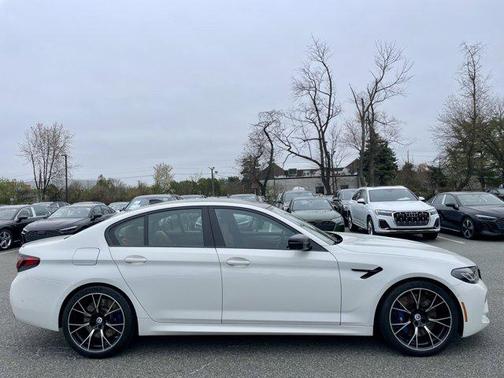 Alpine White 2023 BMW M5 Base