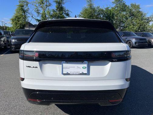 2026 Land Rover Range Rover Velar P250 SE R-Dynamic