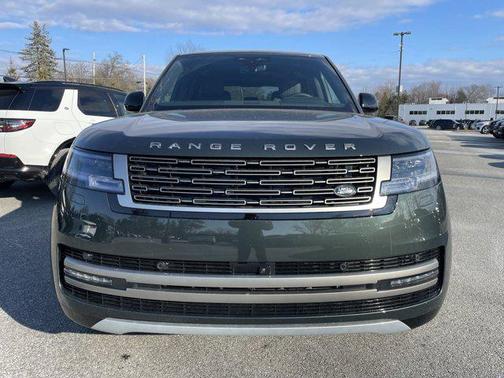 2025 Land Rover Range Rover P530 SE