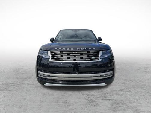 2025 Land Rover Range Rover P400 SE 7 Seat