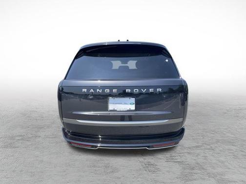 2025 Land Rover Range Rover P400 SE