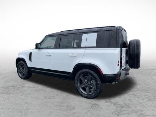 2025 Land Rover Defender 110 P400 X-Dynamic SE