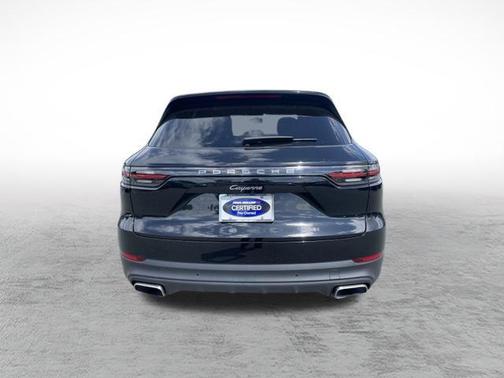2023 Porsche Cayenne Base