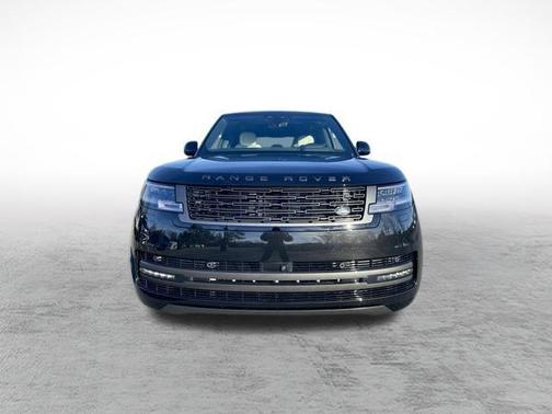 2025 Land Rover Range Rover P400 SE