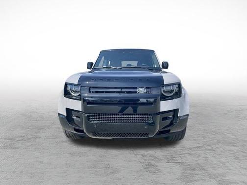 Keswick Green Metallic 2026 Land Rover Defender P400 X