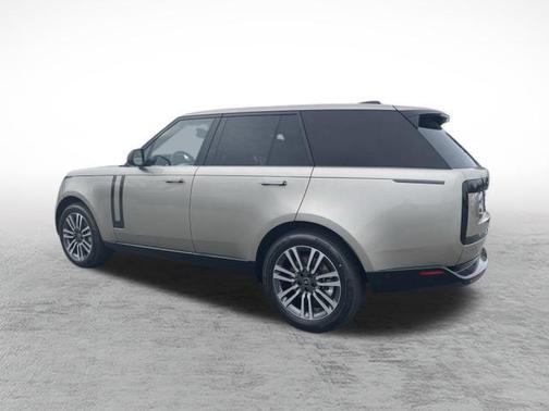 2025 Land Rover Range Rover P530 SE