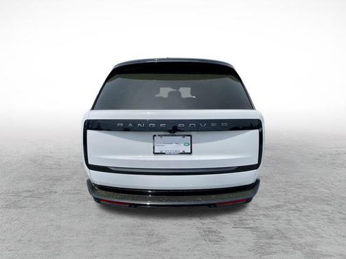 2025 Land Rover Range Rover P530 SE 7 Seat