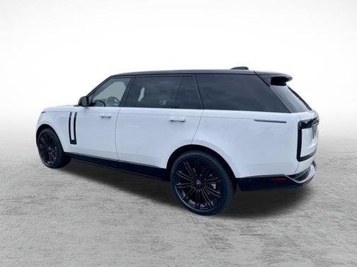 2025 Land Rover Range Rover P530 SE 7 Seat