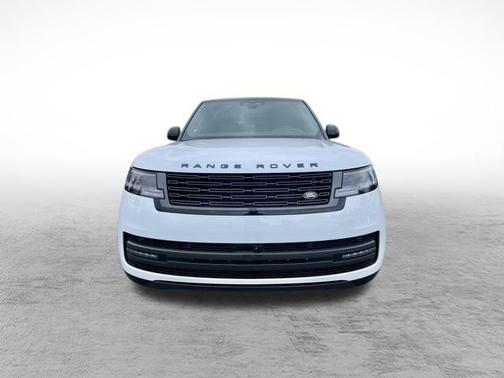 2025 Land Rover Range Rover P530 SE 7 Seat