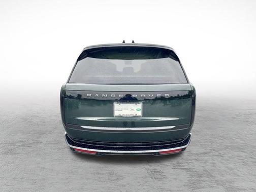 2025 Land Rover Range Rover P530 SE