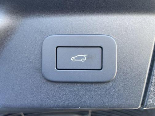 Varesine Blue 2026 Land Rover Range Rover Velar P250 SE R-Dynamic