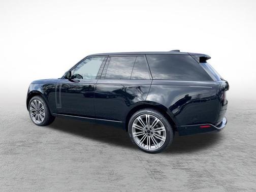 2026 Land Rover Range Rover P400 SE