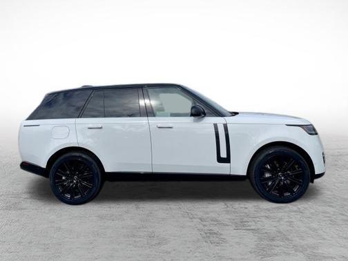 2025 Land Rover Range Rover P530 SE